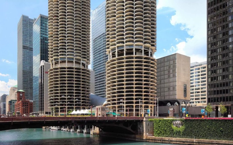 For Sale: Pebblebrook Hotels Chicago and Marina City Retail