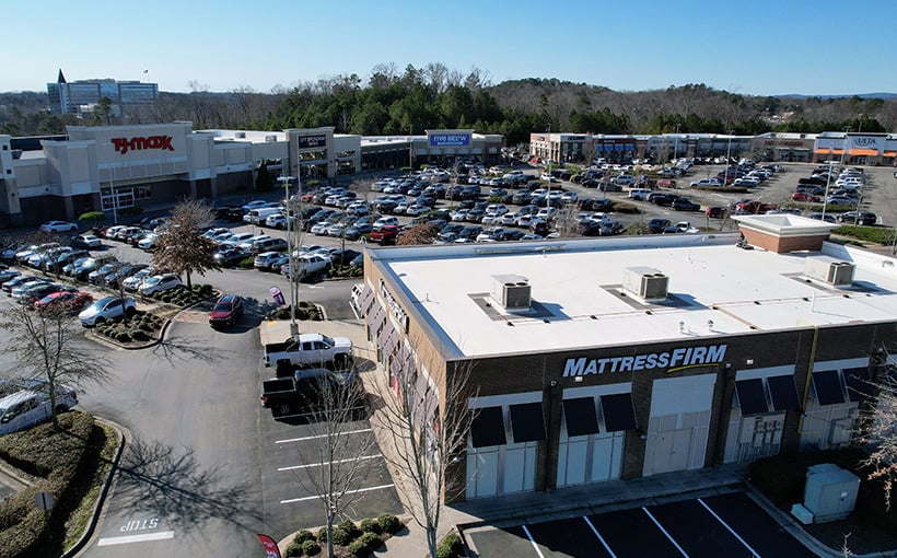 CBRE Secures $36 Million Refinancing for Suburban Atlanta Shopping Center