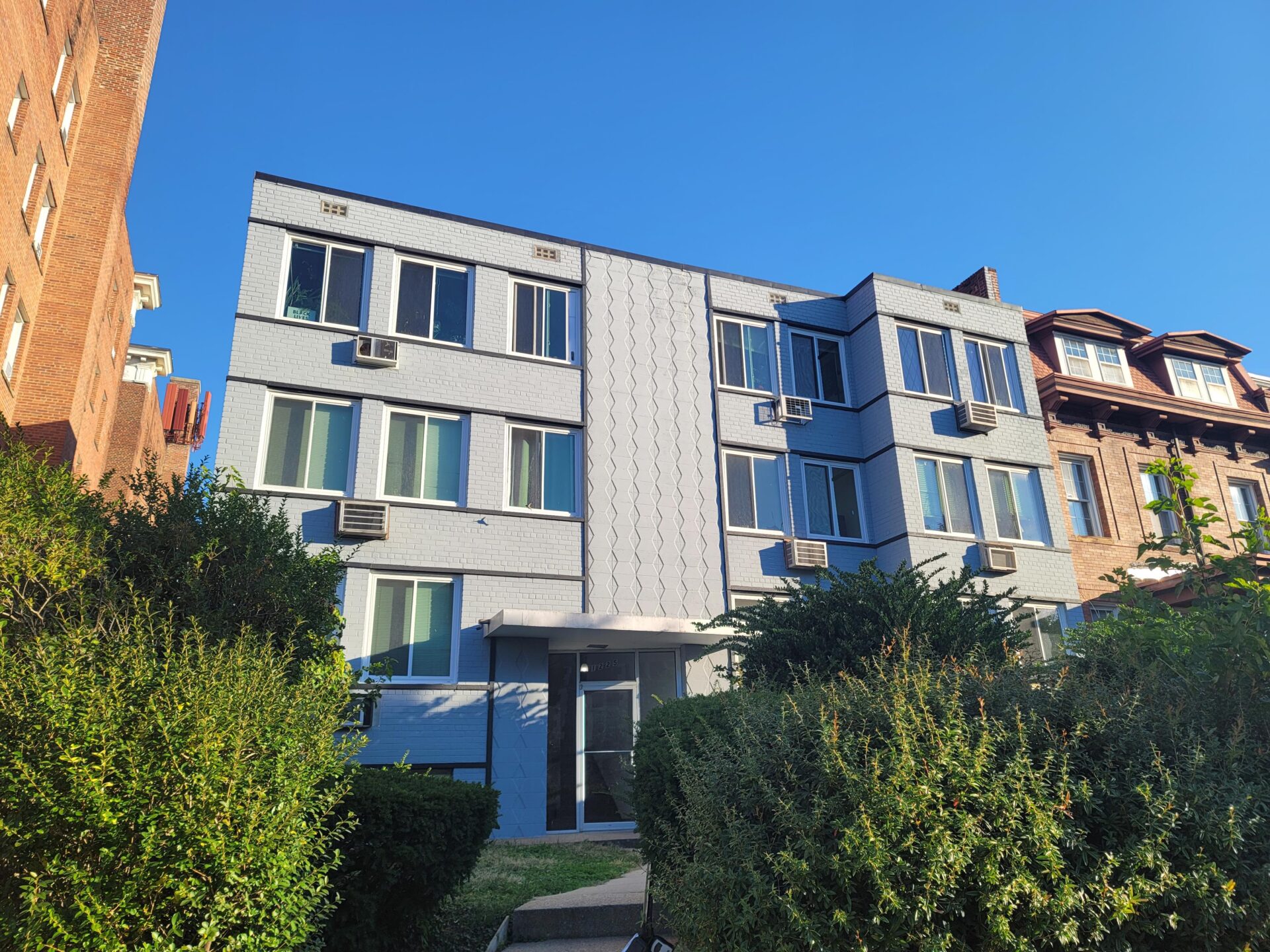 Marcus & Millichap Arranges Foreclosure Sale of Columbia Heights Multifamily Property