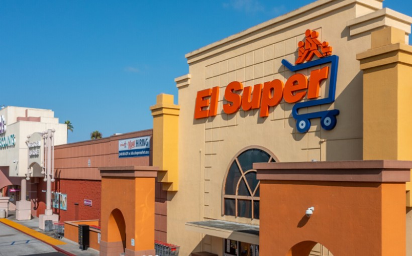 Secure Refinancing for Oceanside Shopping Center with JLL