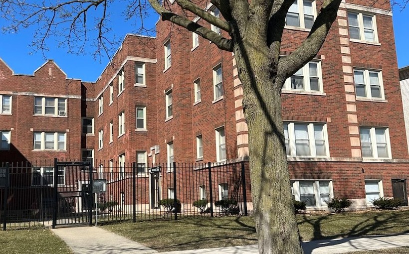 Arrange Financing for 6 Multifamily Assets on South Side with MMCC