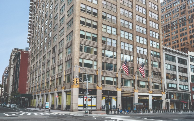 Lockton Re Signs 19K-SF Lease at 261 Fifth Avenue in NYC