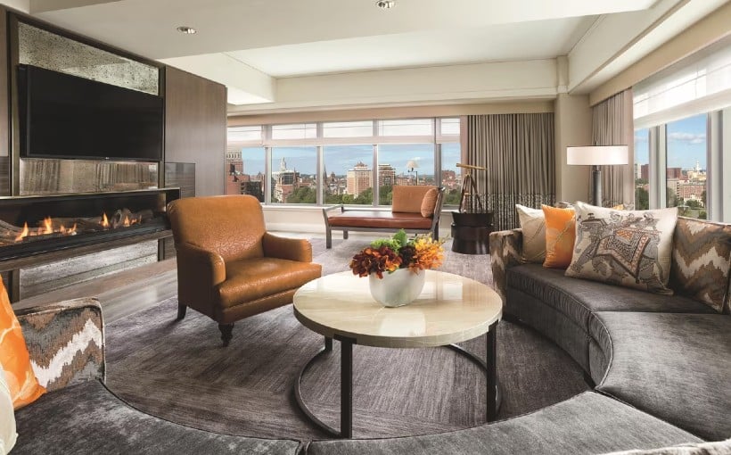 Boston's Luxury Hotels Outperform US Market: 5-Star Ratings and Reviews