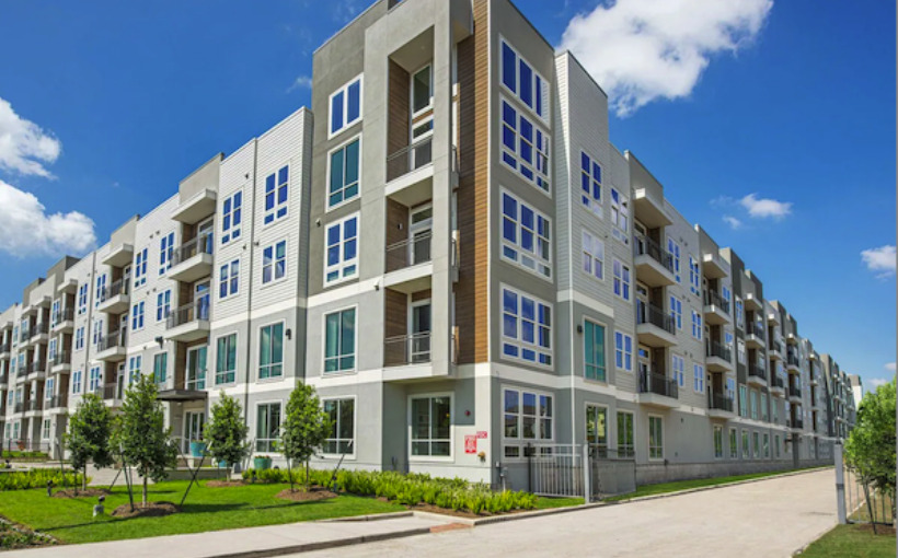 Secure Refinancing Loan for Houston Rental Community with Aspen Oak