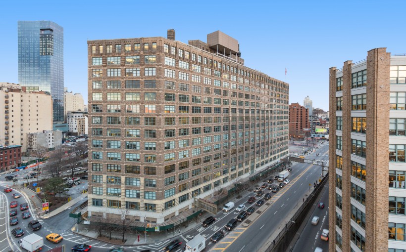 Street "75 Varick Street Welcomes Canvas Worldwide's 18K SF Lease"