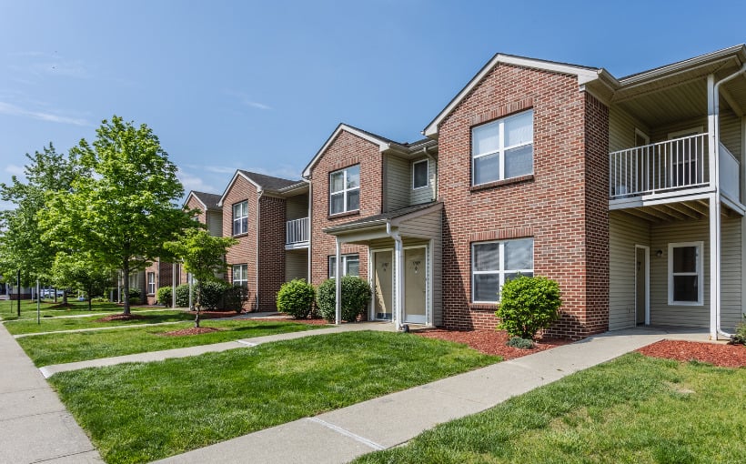 "CBRE Facilitates Sale of 208-Unit Multifamily Property in Indianapolis Suburb"