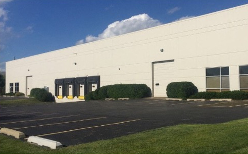 "Entre Leases 17K SF Building in Round Lake Beach"