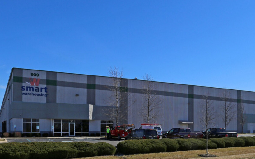 Smart Warehousing Renews 200K SF Lease with Lee and Associates