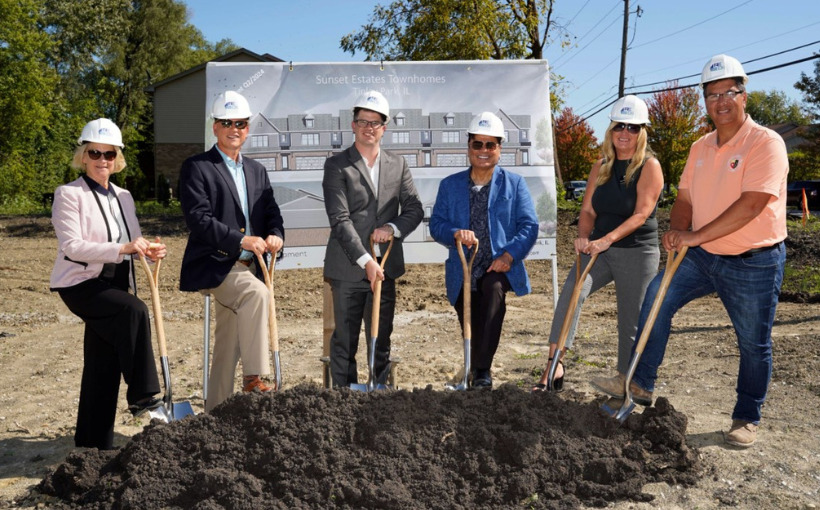 Luxury Tinley Park Townhomes: RE Development Begins Construction