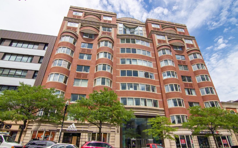 "New Ownership of Back Bay Mid-Rise Office Building"