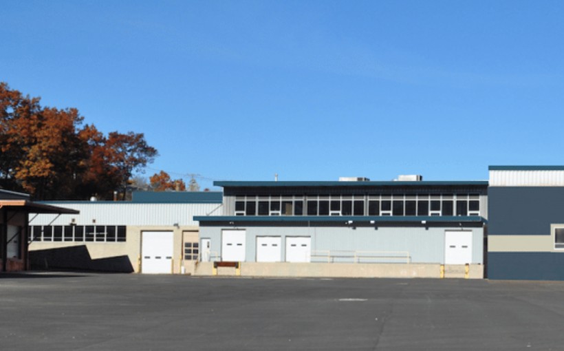 000 Square Feet "Largest Industrial Lease in Connecticut: 23,000 Square Feet"