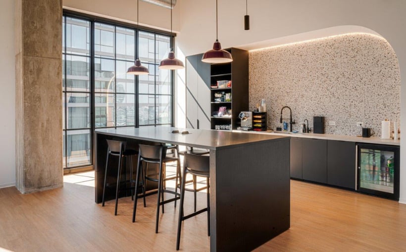 "Fetch Chicago's West Loop Buildout Completed by Skender"