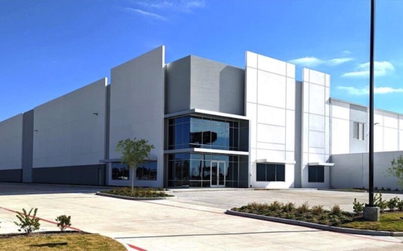 United Building: Humble Global Distribution Center