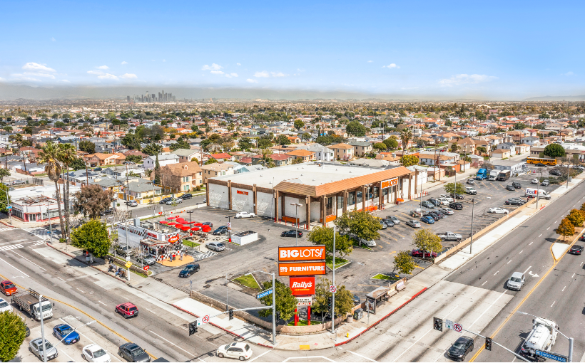 CBRE Arranges Sale of Nine Big Lots to Two Buyers