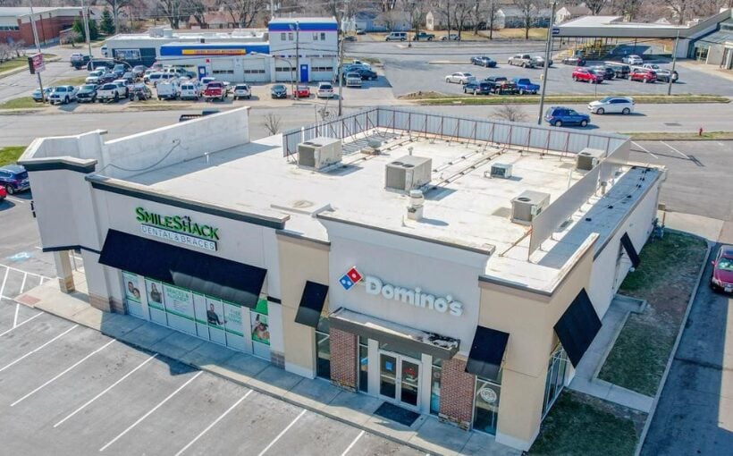 for $2.5 Million "Missouri Multi-Tenant Retail Property Sells for $2.5 Million"