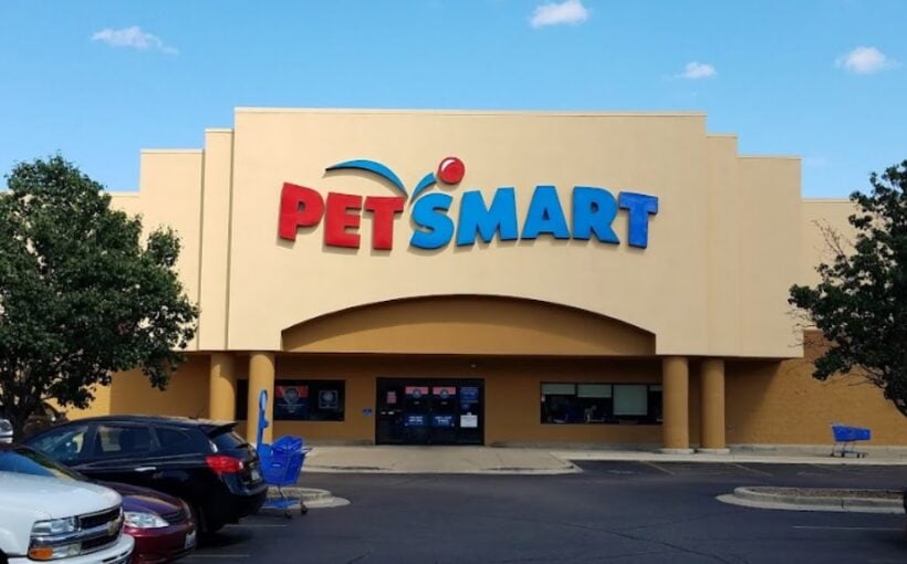 "PetSmart Reopens Two Closed Stores in Chicago Area"