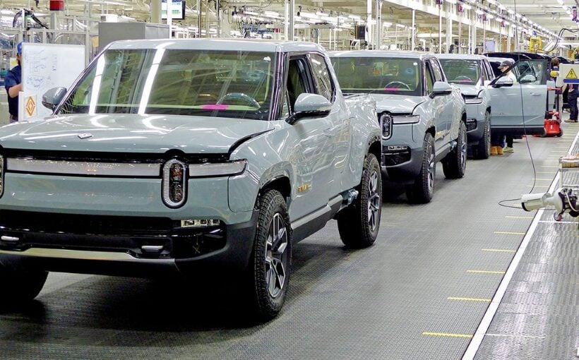 Amazon Loses Nearly 1 Billion Dollars on Rivian Investment