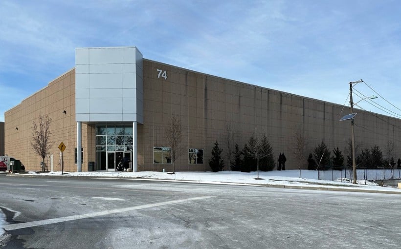 "Roca Tile Relocates to Edison: Securing 80K-SF Lease"