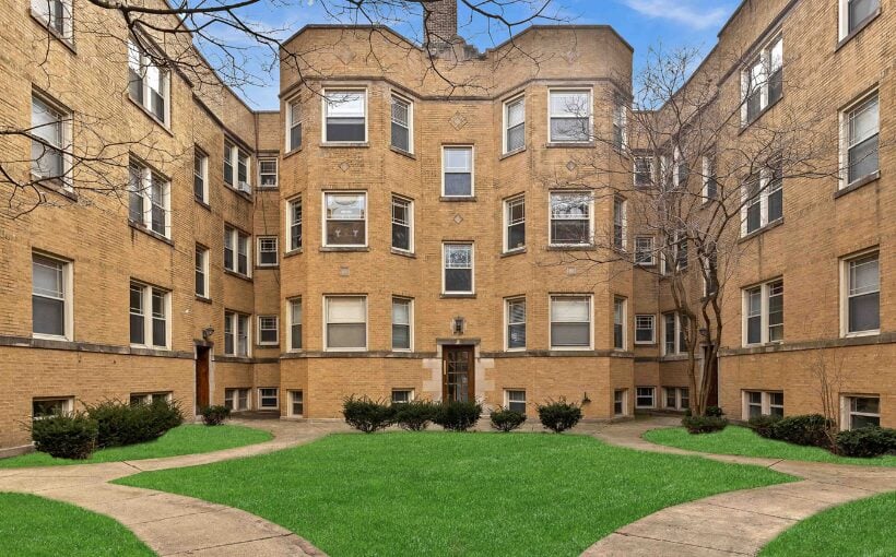 Essex to Market Vintage Courtyard in Edgewater - SEO Friendly