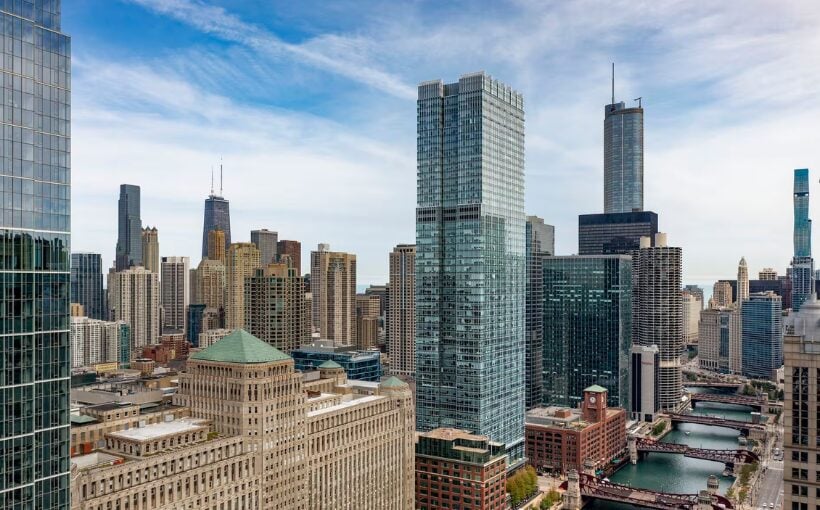 "50K-SF River North Lease Secured by Crowell & Moring Law Firm"