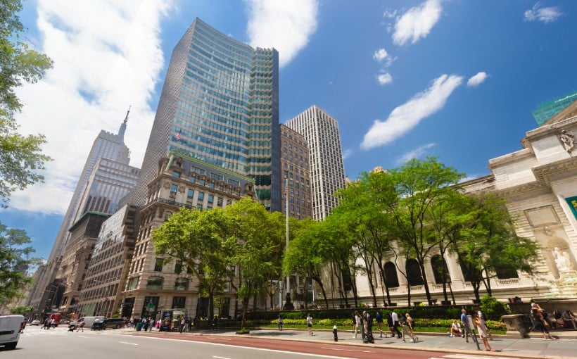 Park "10 Bryant Park: Investment Firm Leases Full Floor Space"