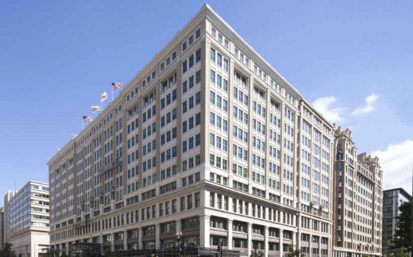 "Expanding Homer Building Lease: Public Affairs Group Secures 40K SF"