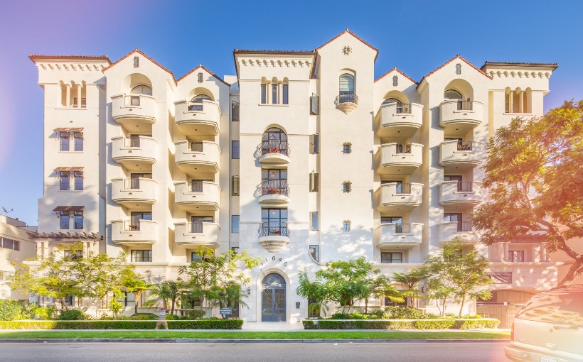 "Refinancing a 60-Unit Brentwood Apartment Building with a Bridge Loan"