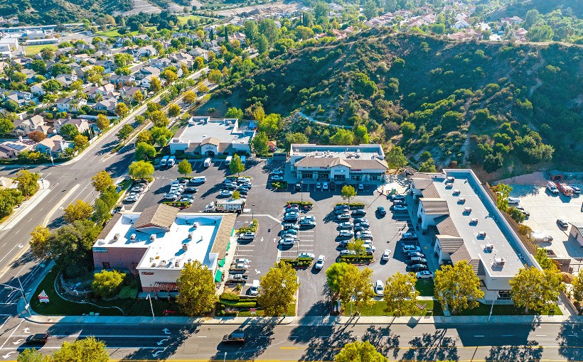 Santa Clarita Retail: Attracting Private Investors and REITs for Bidding