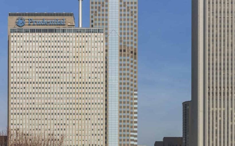 "Prudential Plaza Welcomes AECOM to Chicago's East Loop"