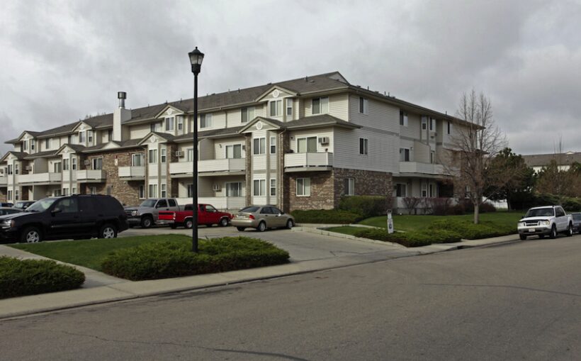 JLL Facilitates Financing for Longmont Apartment Asset Sale