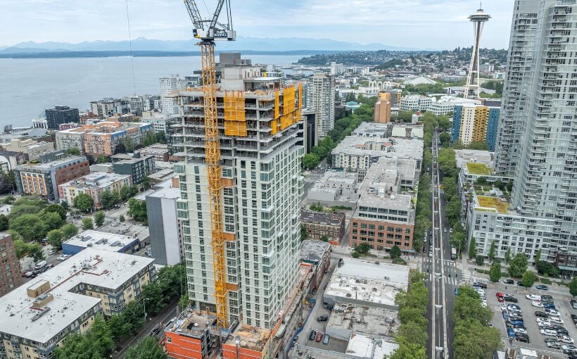 Skanska Completes 31-Story Multifamily Building in Belltown