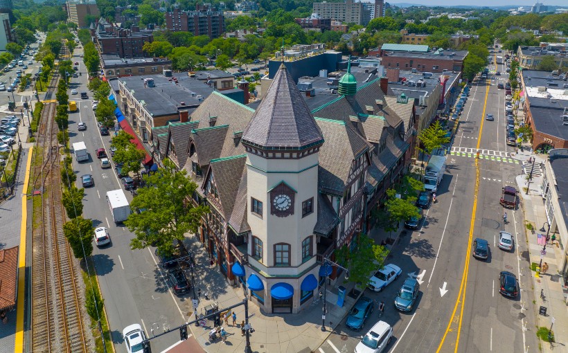 "Competitive Refinancing Secured for Brookline's S.S. Pierce Building"