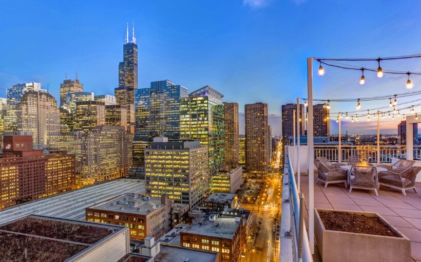 West Loop Apartment Building Sells for $76 Million