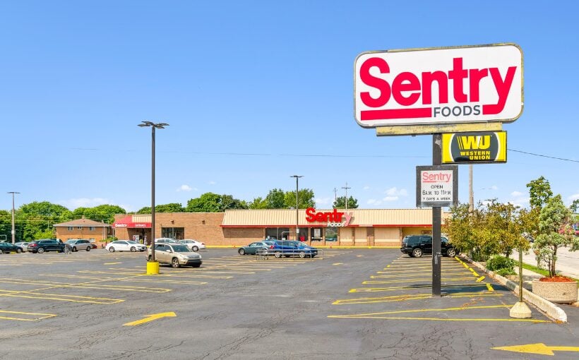 "Sale of Sentry Foods Store in Milwaukee Arranged by Marcus & Millichap"