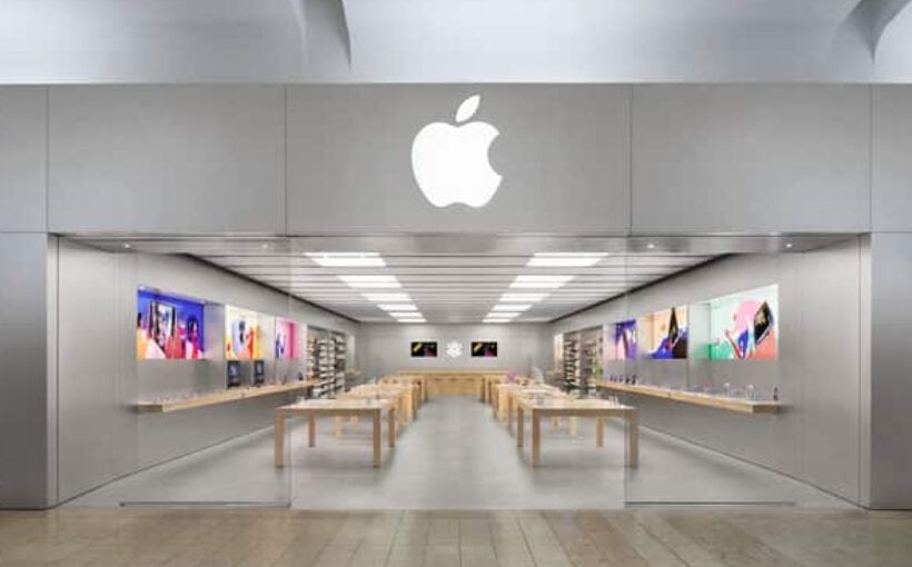 "Fairfax Welcomes Newly Renovated Apple Store Grand Opening"