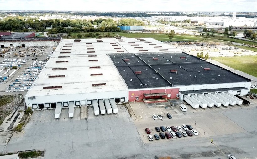 "JLL Chosen to Lease Former Caterpillar Warehouse by Weiss Realty"