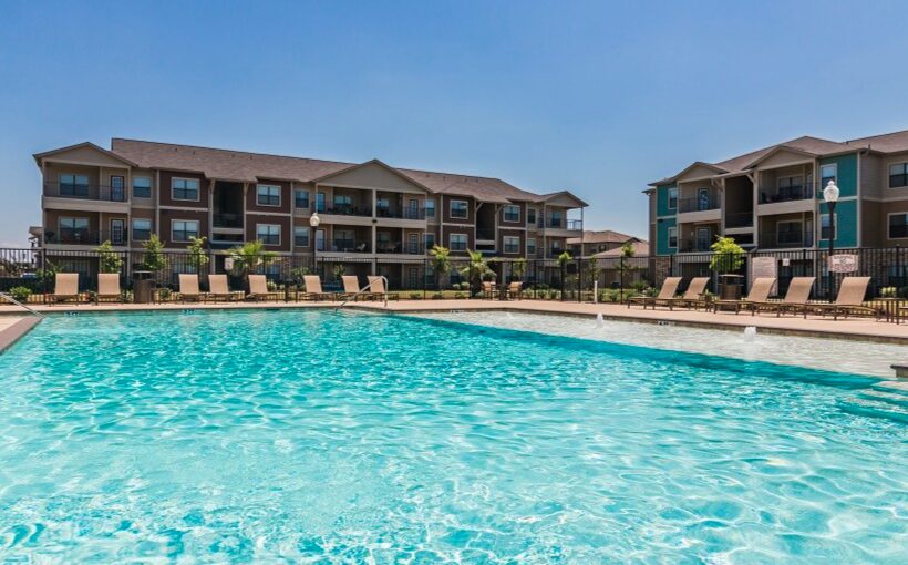 Buchanan Capital Acquires 264-Unit Houston Apartment Community