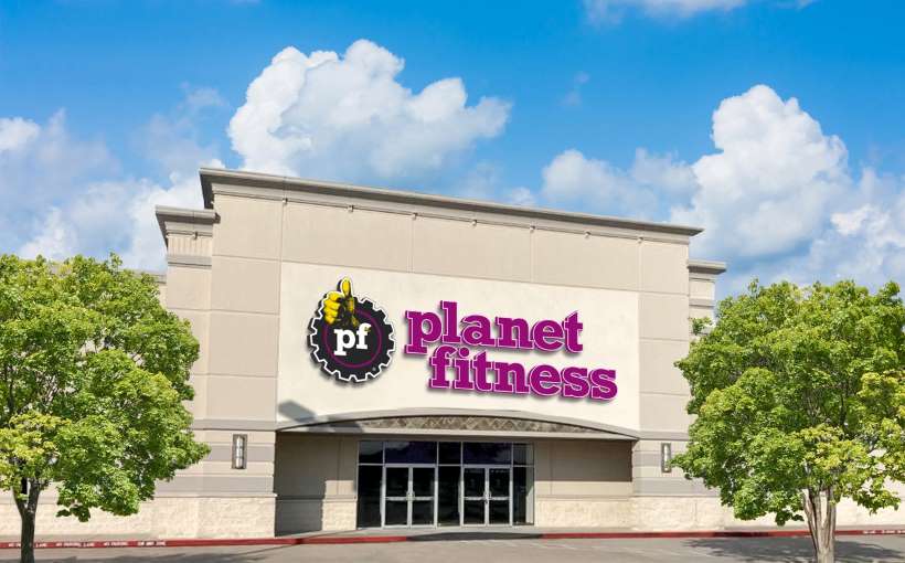 "Leading the Way: Fitness Chains See Year-Over-Year Increase in Traffic"