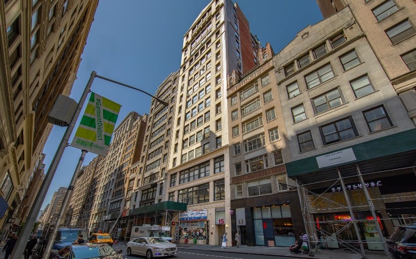 "Midtown Office Sale of $21.5M Facilitated by Avison Young"