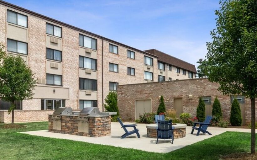 Berkadia Facilitates Sale of 423-Unit Multifamily Property in Chicago