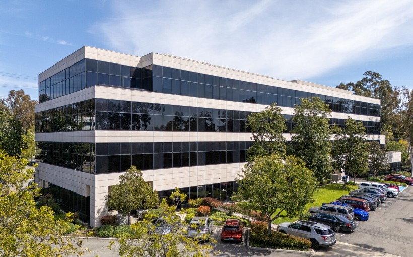 "Mission Viejo Offices No Longer Under Bolour's Seven-Year Hold"