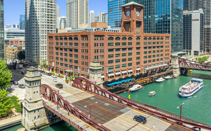 Friedman Properties Finishes Renovations on Historic River North Building