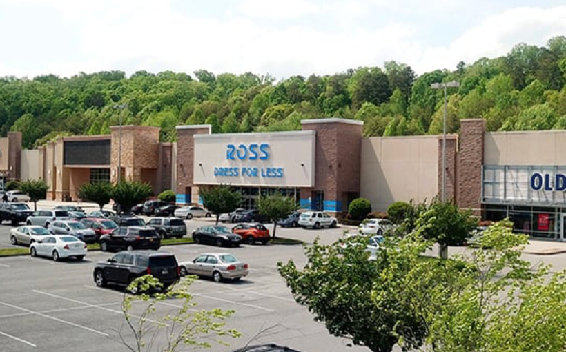 Halpern Acquires Retail Center in Knoxville