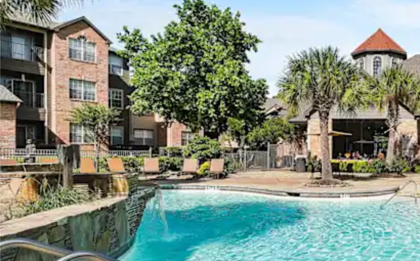 Balfour Beatty Acquires 300-Unit Apartment Community in Conroe