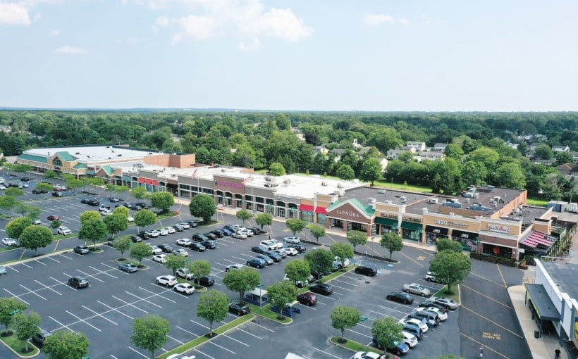 Gap Inc. Makes a Comeback to Long Island Shopping Center with New Brand