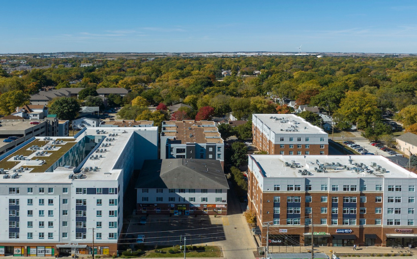 JLL Facilitates Sale of Student Housing Property Near Illinois State University