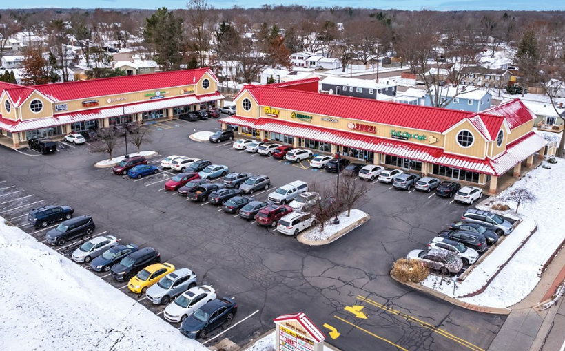 Retail Plaza Consisting of Two Buildings Sells in Michigan