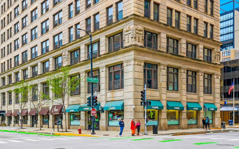 Chicago Retail Property with Five Suites Changes Ownership
