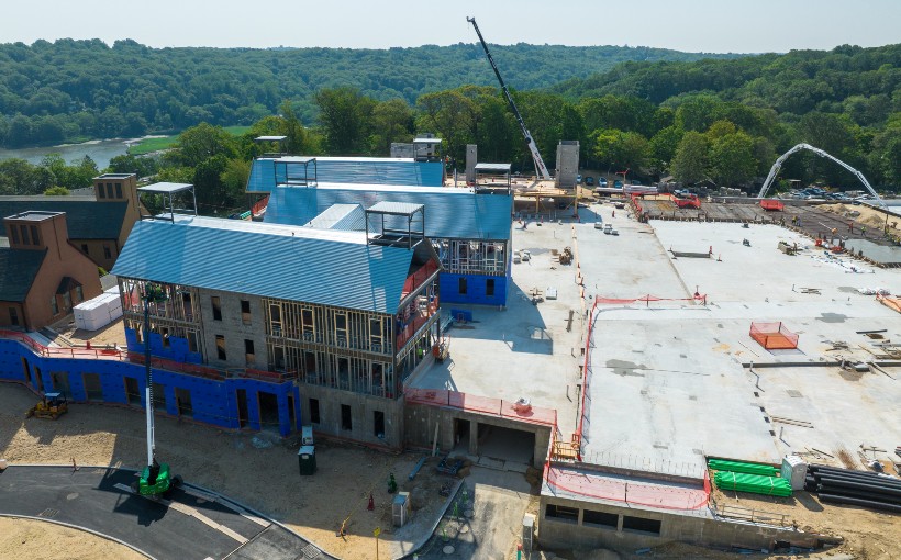 Skanska Completes Topping Out of AI Research Facility at Cold Spring Harbor Laboratory