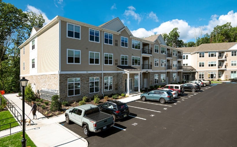 Sage Finalizes Sale of Warren County Luxury Apartments on Behalf of Woodmont